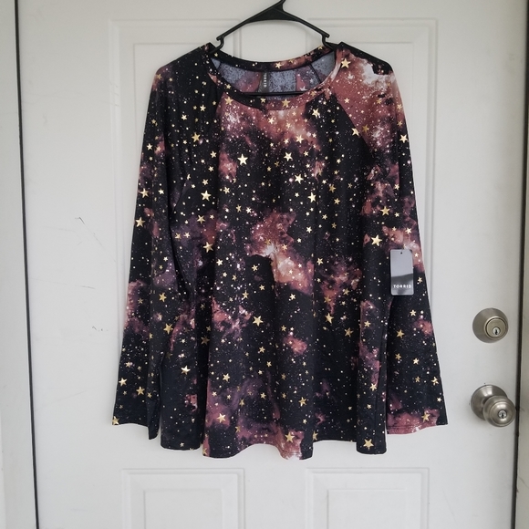 NWT Torrid Celestial Star Rashguard 2X